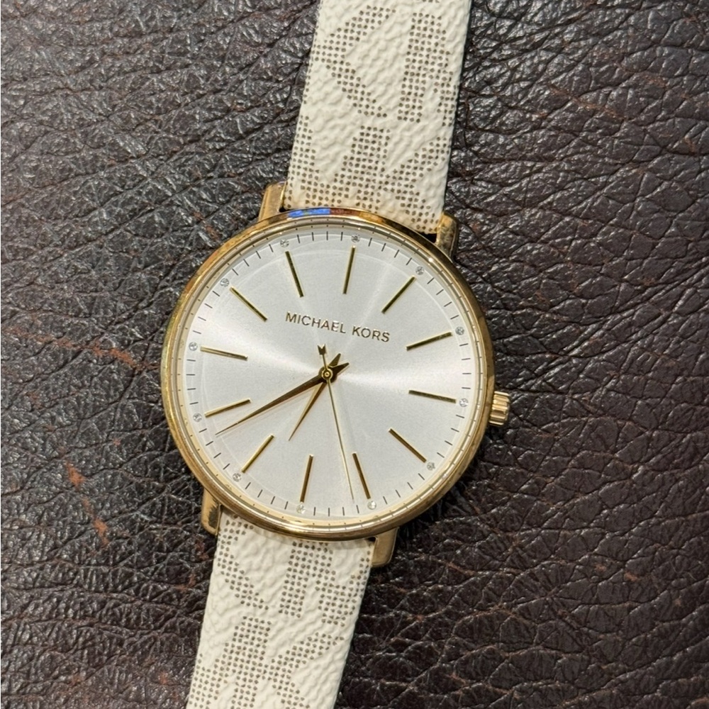 Michael Kors Gold and Cream Watch